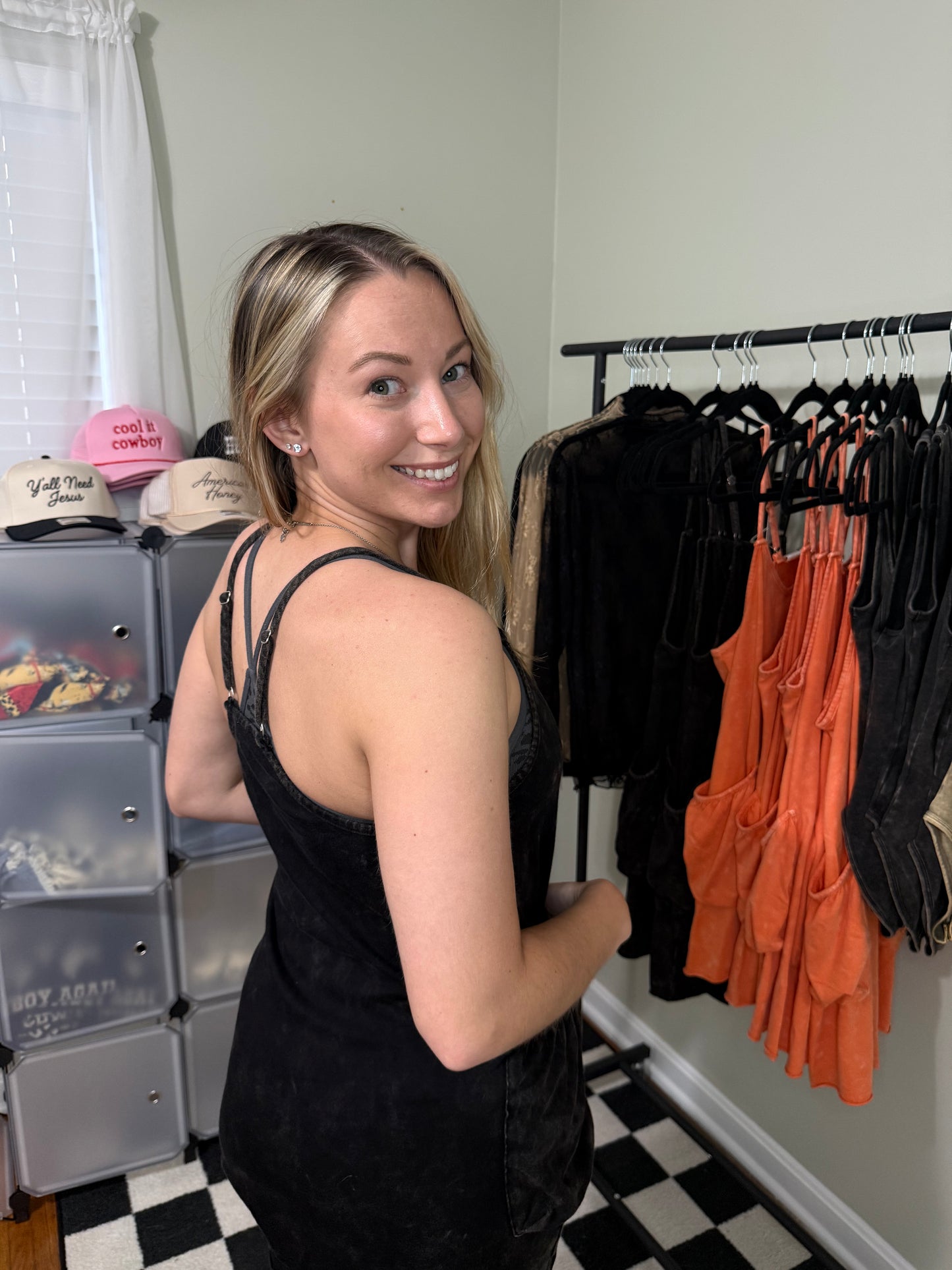 Summer Daze Romper: BLACK