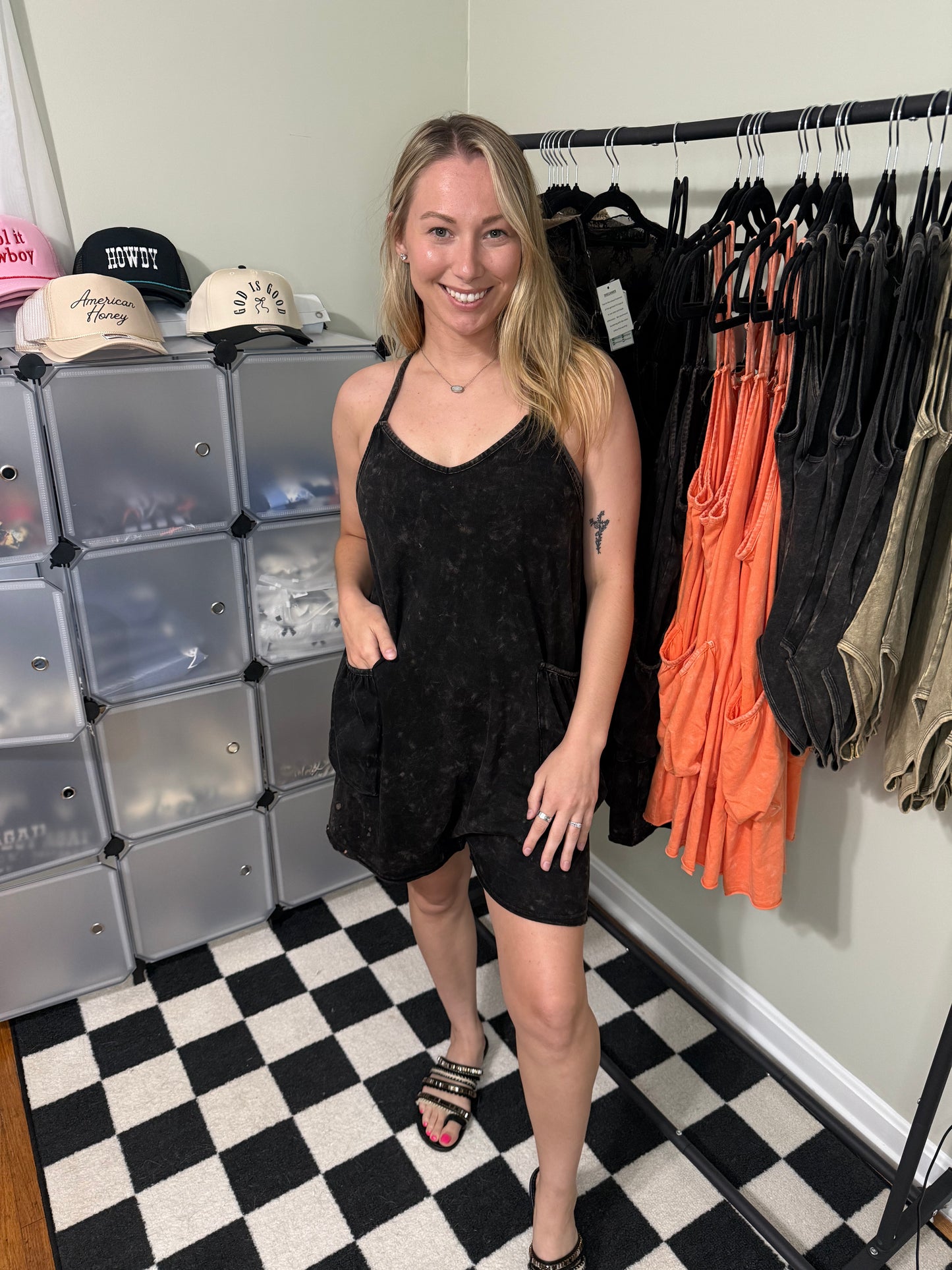 Summer Daze Romper: BLACK